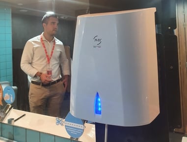 Allowing a reduction of maintenance actions and operating with low power consumption, the JVD Sup'air Fresh hand dryer even goes so far as to treat bad smells in sanitary spaces